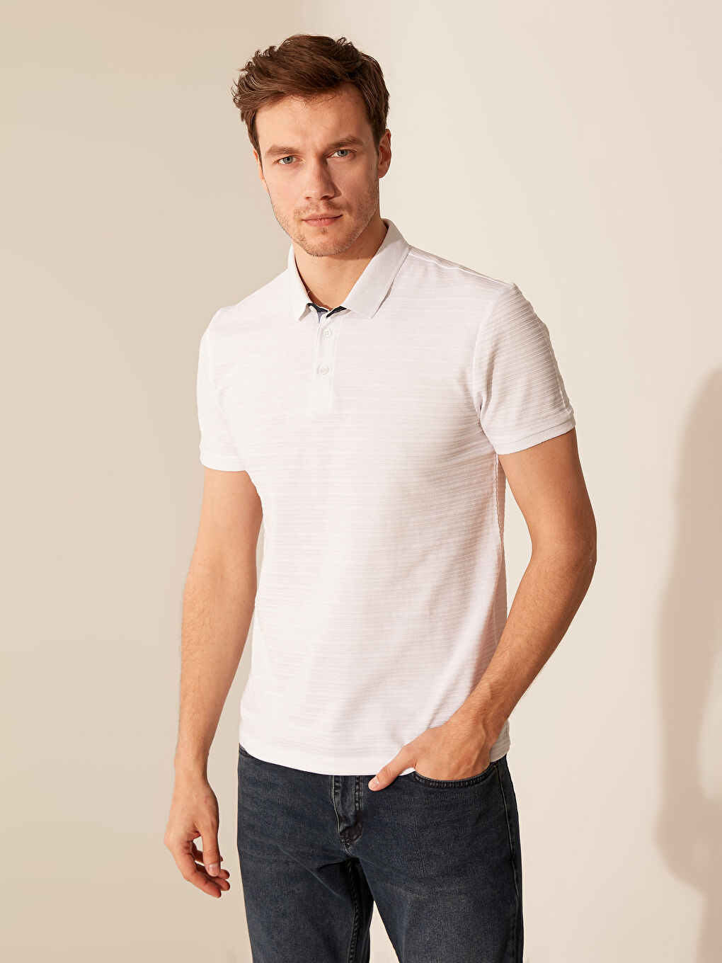 Beyaz Polo Yaka Kısa Kollu Pike Erkek Tişört