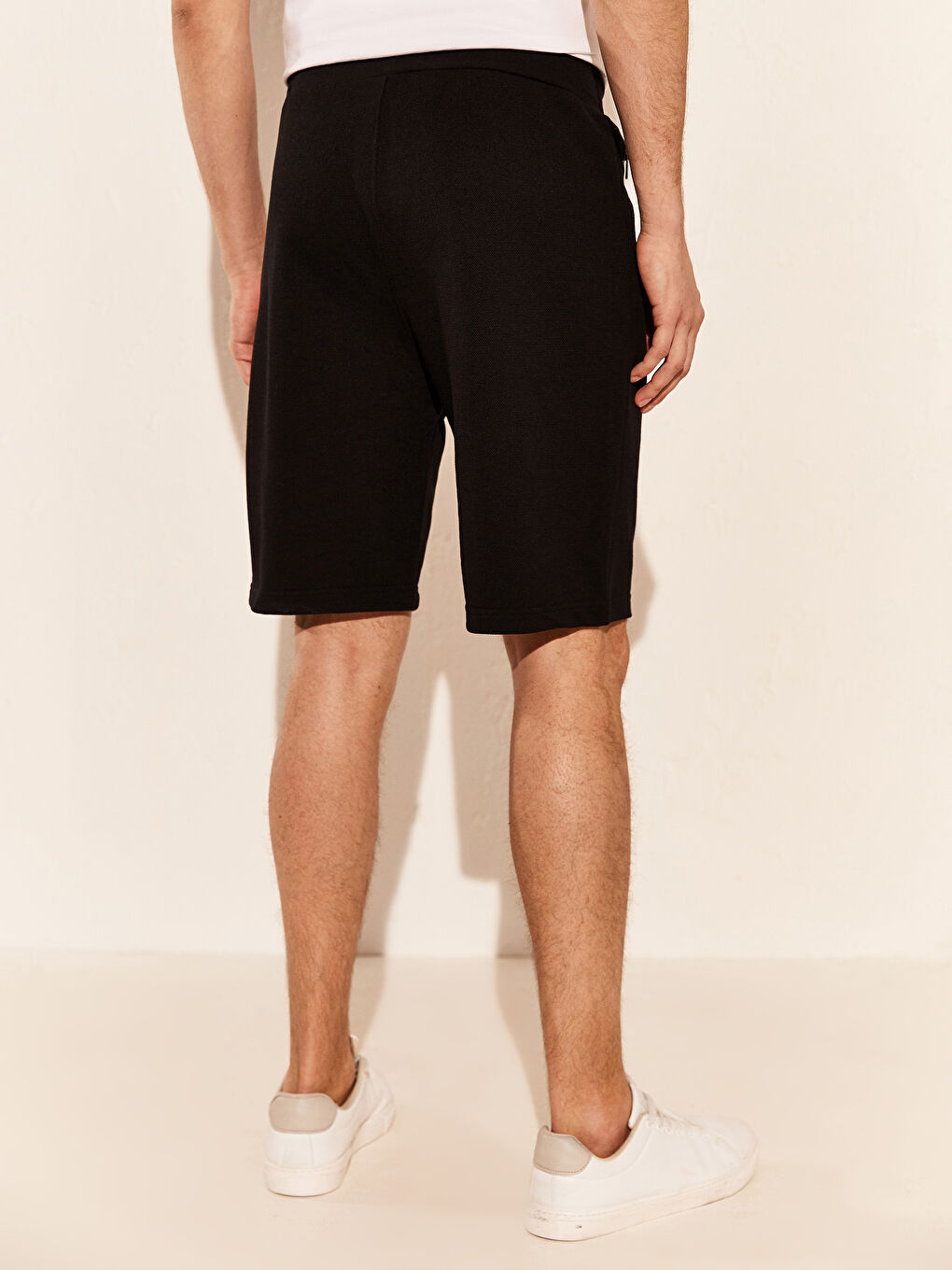 Siyah Standart Kalıp Pike Erkek Spor Şort-3