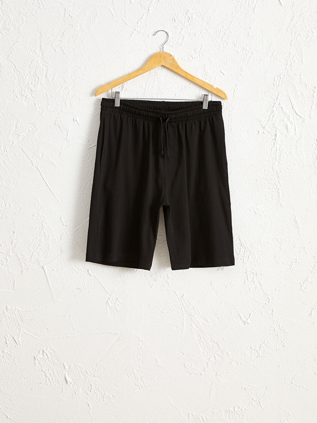 Спортивні шорти стандартного крою