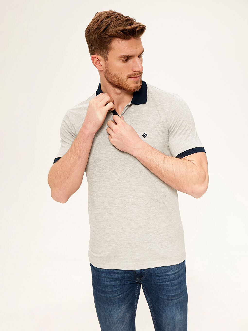 Gri Polo Yaka Kısa Kollu Pike Tişört