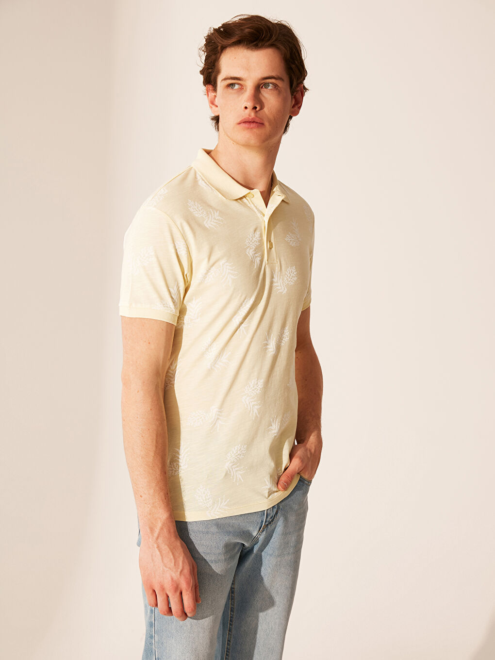 Sarı Desenli Polo Yaka Kısa Kollu Pike Erkek Tişört