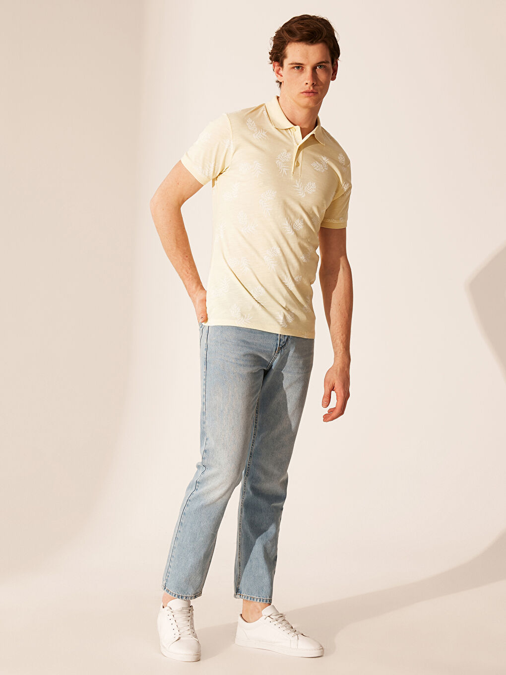 Sarı Desenli Polo Yaka Kısa Kollu Pike Erkek Tişört-3