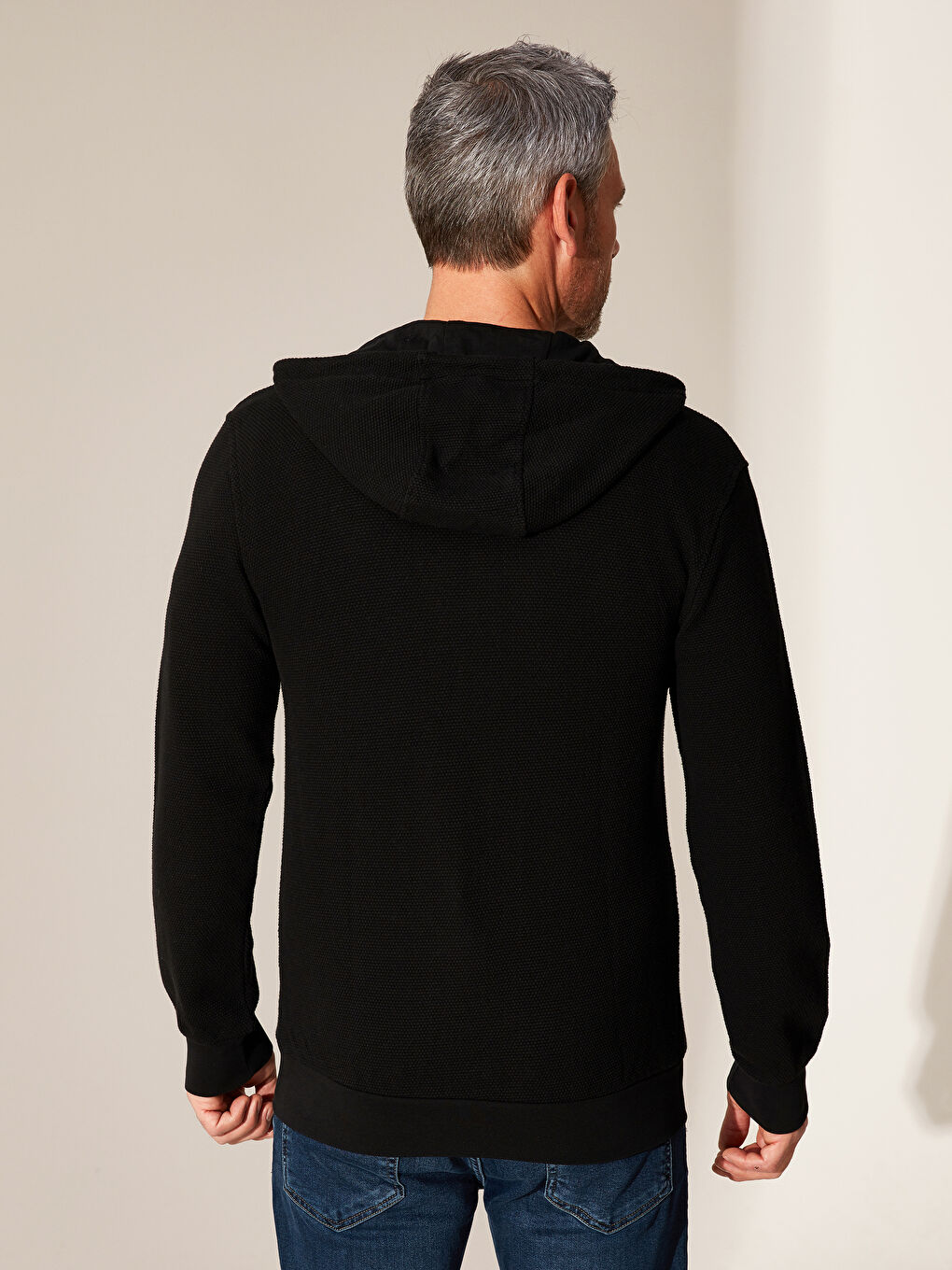 Siyah Kapüşonlu Fermuarlı Sweatshirt-3