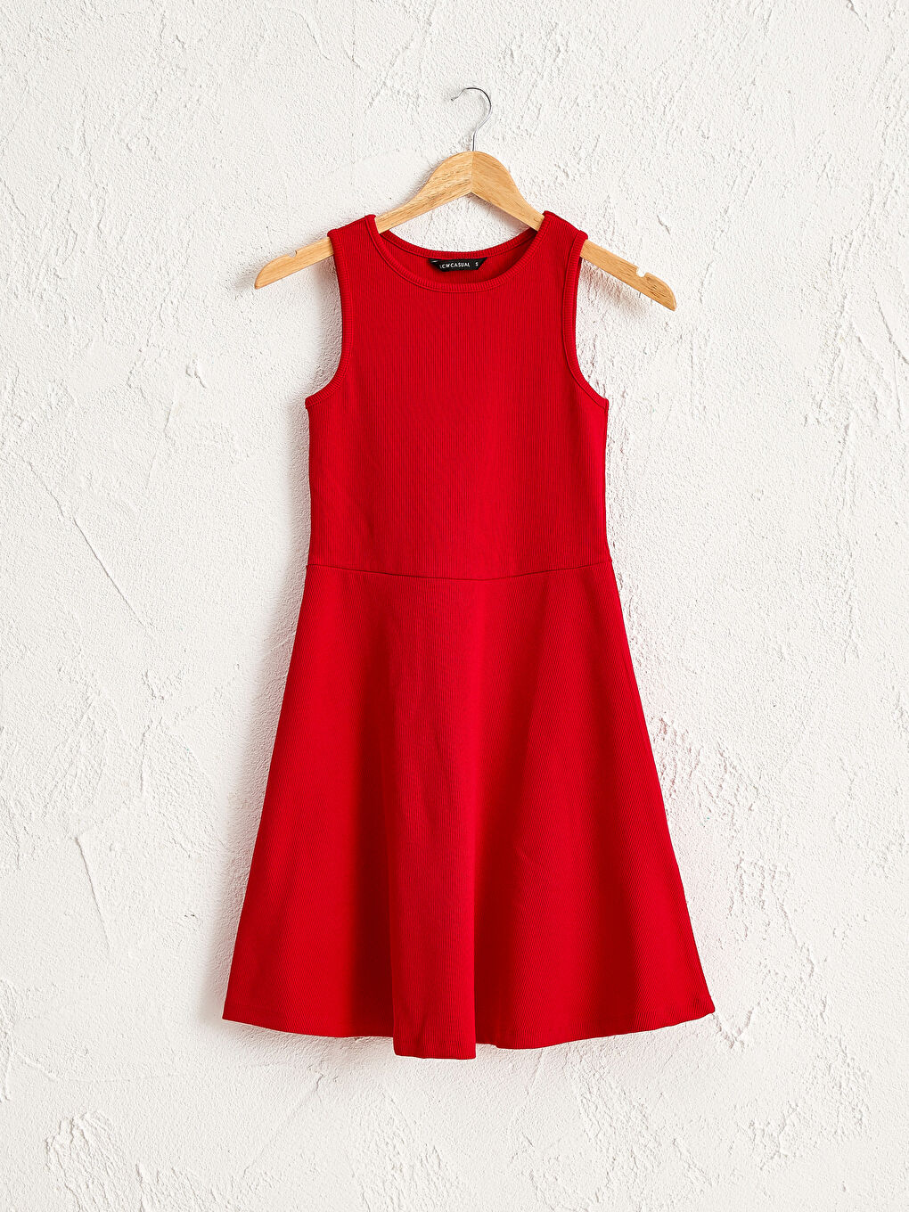 Kırmızı Bisiklet Yaka Kolsuz Dokulu Kumaş Kloş Kadın Elbise