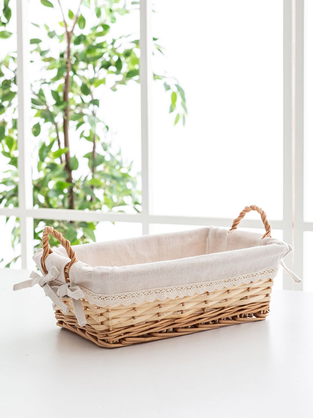 Beyaz Hasır Sepet