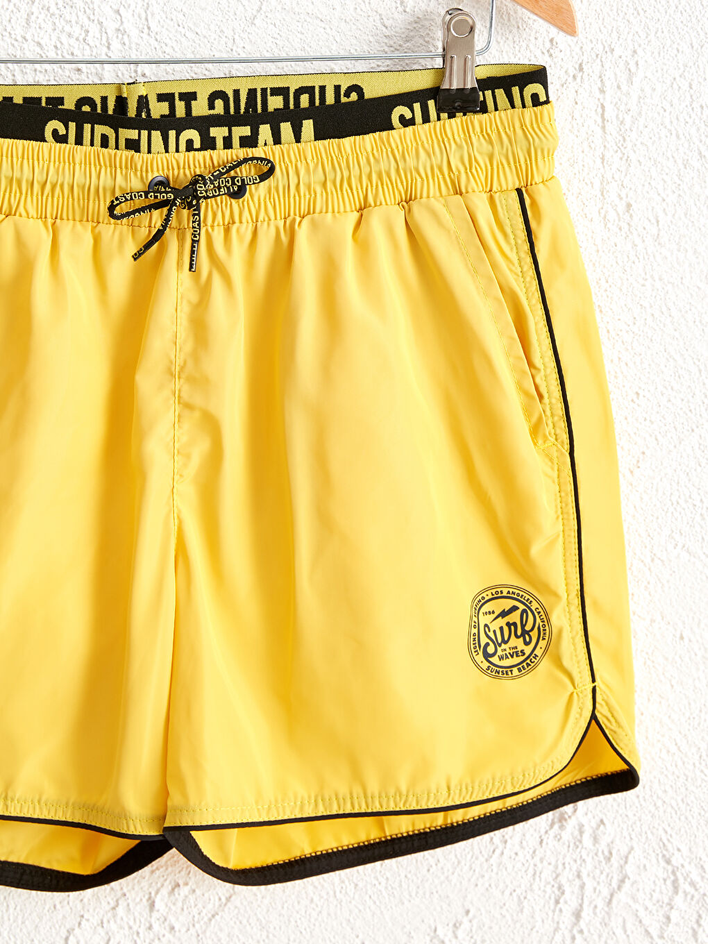 Sarı Kısa Boy Baskılı Deniz Şortu-2