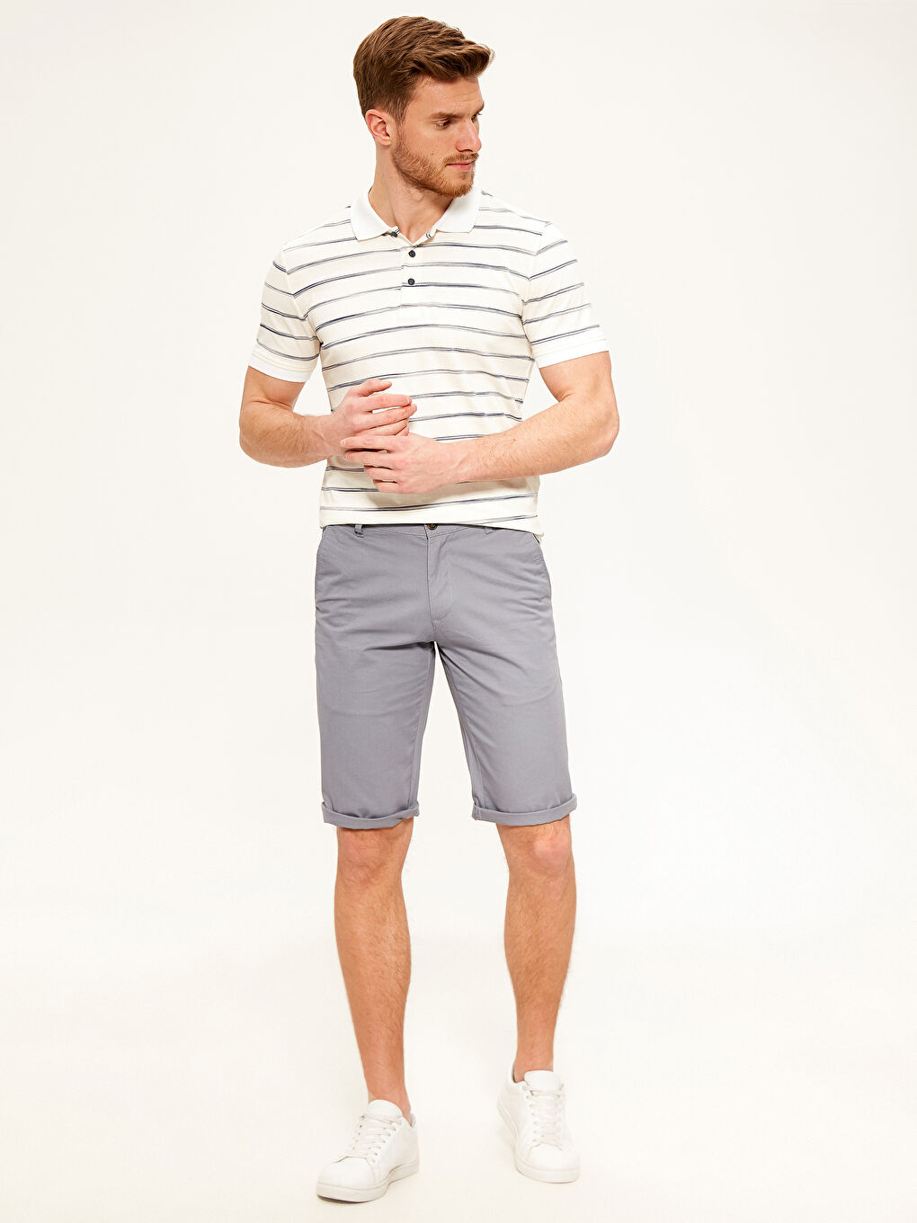 Шорты-бермуды стандартного кроя