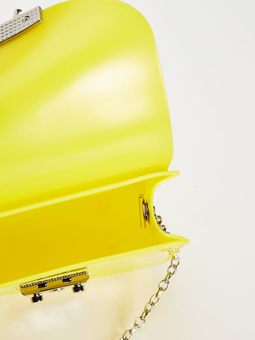 Chain Strap Cross Bag-3