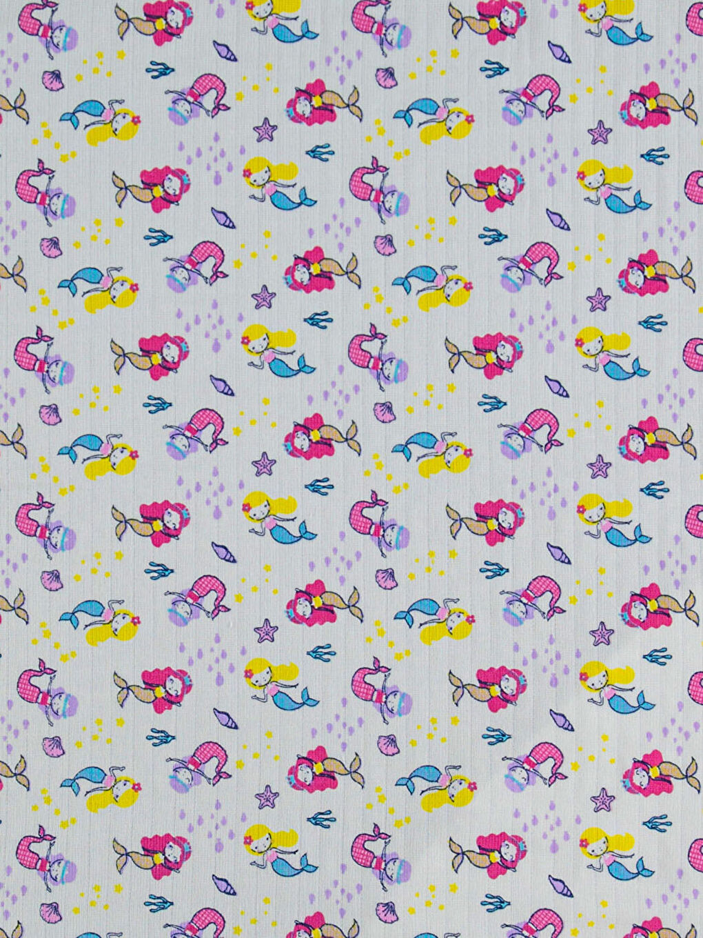 Ekru Kız Bebek Desenli Havlu-1