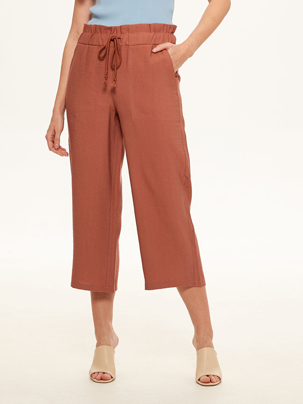 Elastic Waist Viscose Capri-1