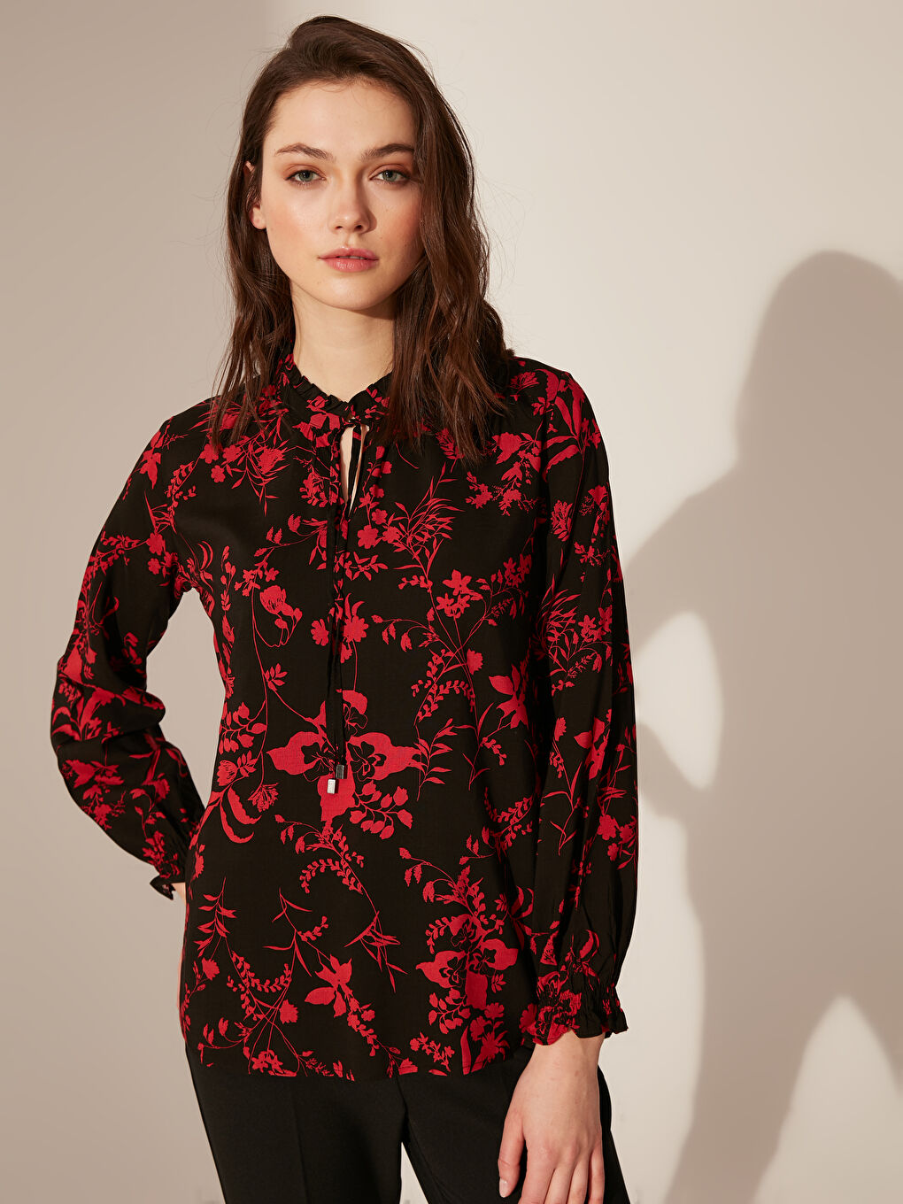 بلوزة كم طويل عادي كريب للسيدات