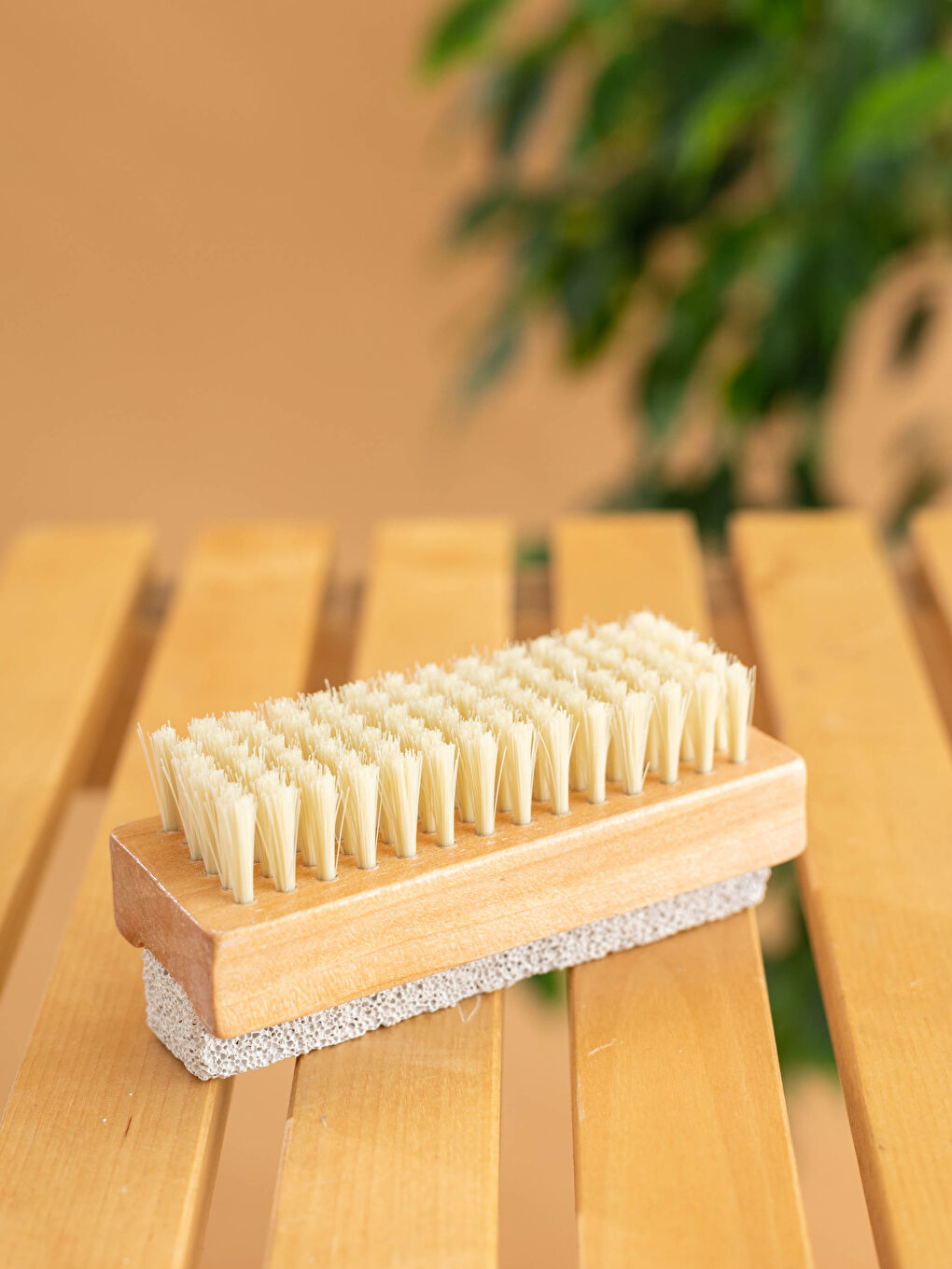Brosse de bain en bois