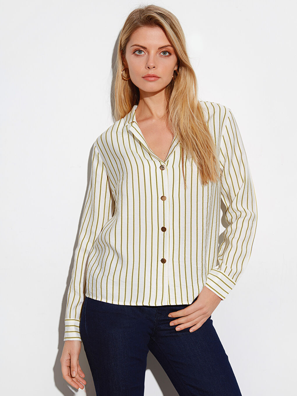 Cămașă pentru Femei cu Închidere Frontală prin Nasturi și Mânecă Lungă Vărgată-3