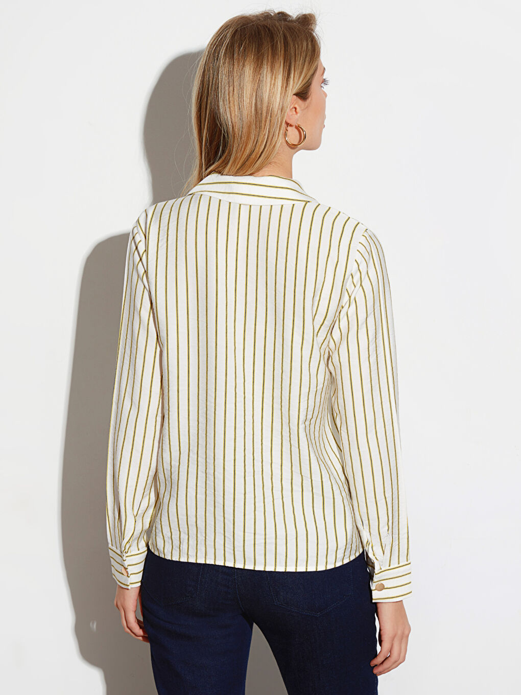 Cămașă pentru Femei cu Închidere Frontală prin Nasturi și Mânecă Lungă Vărgată-5