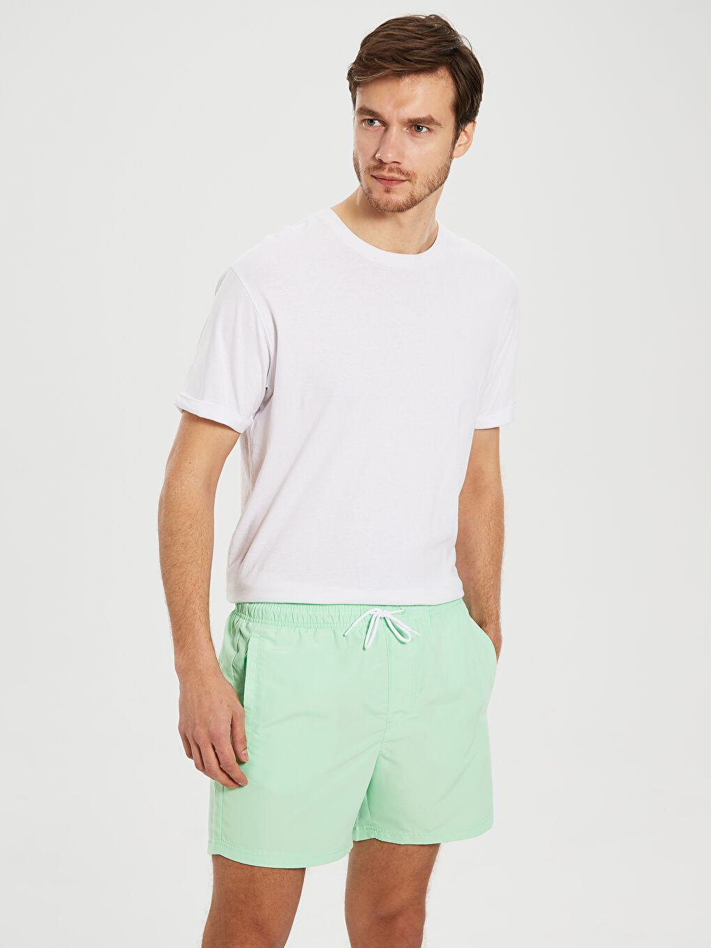 Above Knee Length Basic Sea Shorts-2