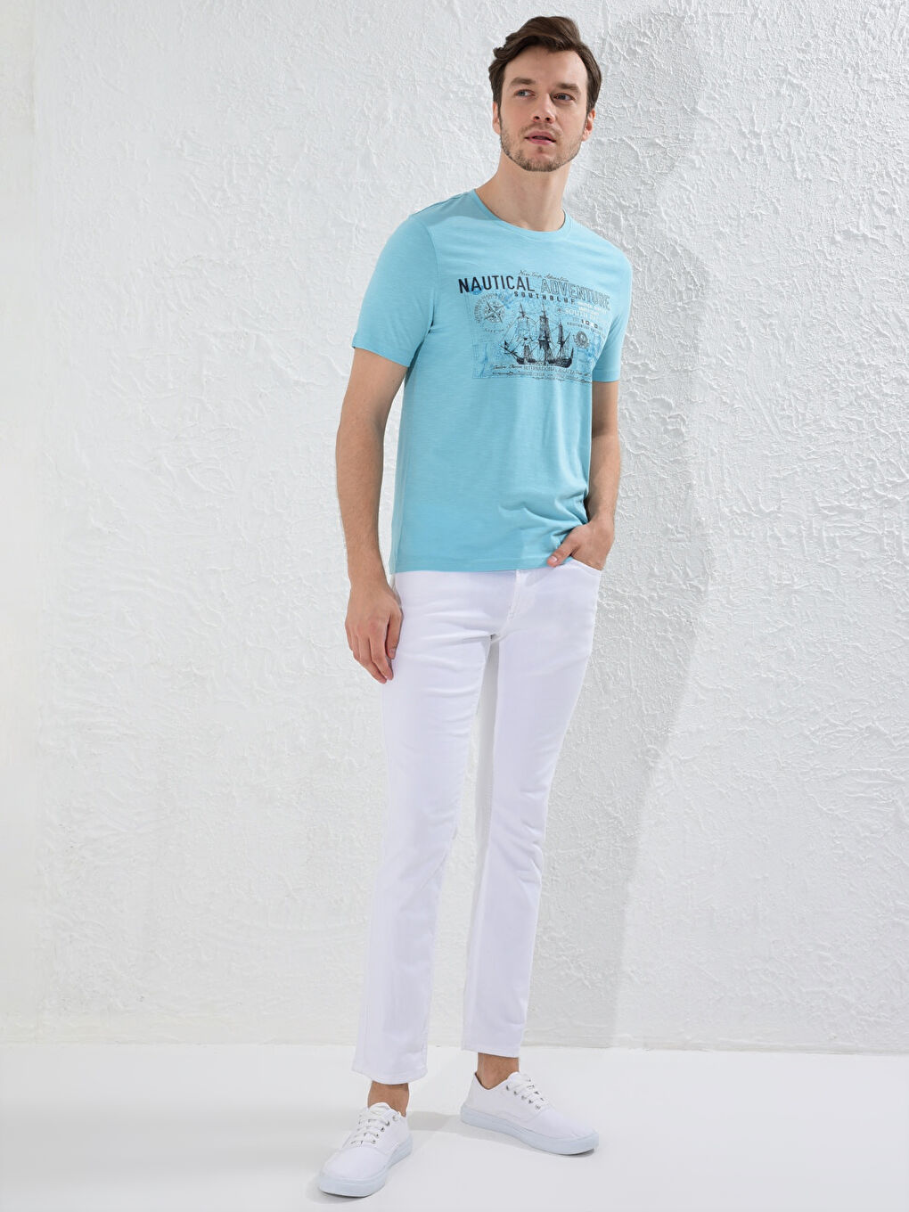 Футболка из чесаного хлопка с круглым вырезом и принтом-2