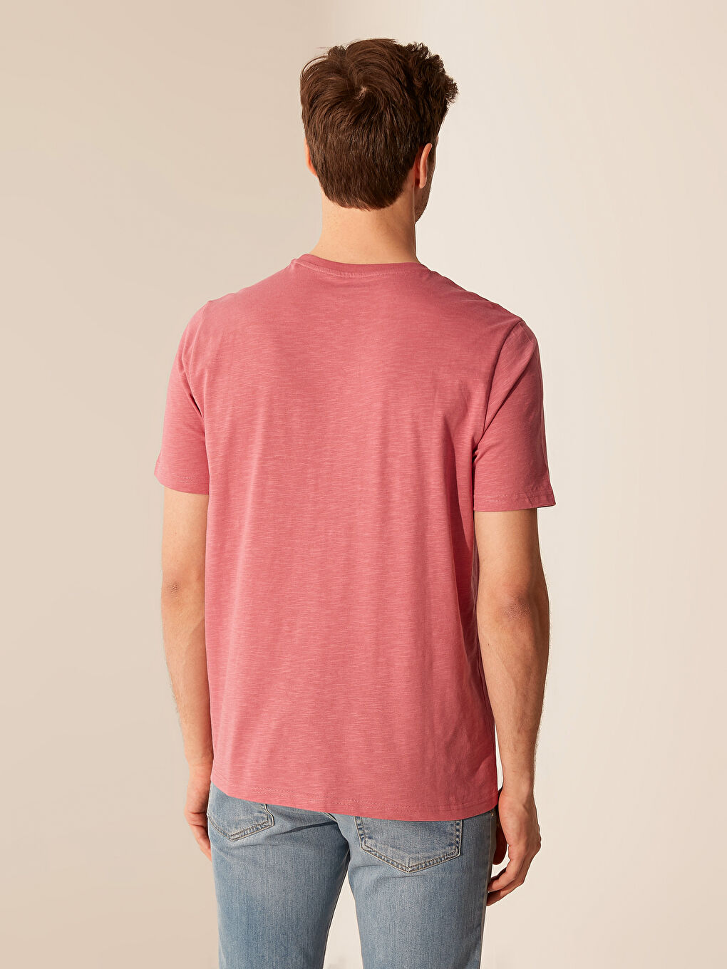 Футболка из чесаного хлопка с круглым вырезом и принтом-2