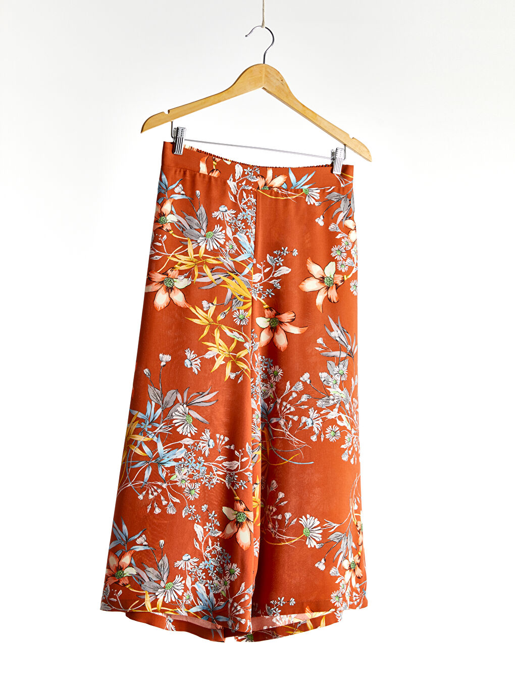 Women's Patterned Viscose Capri-1