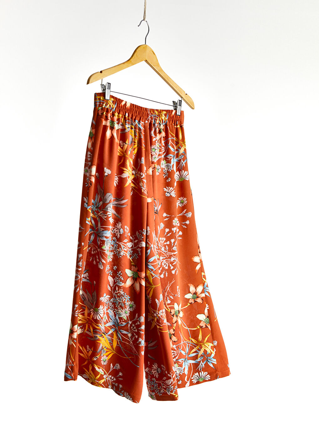 Women's Patterned Viscose Capri-2