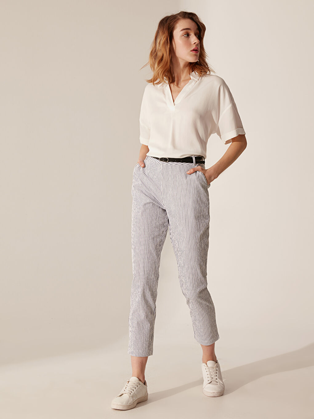 Woman NAVY Trousers