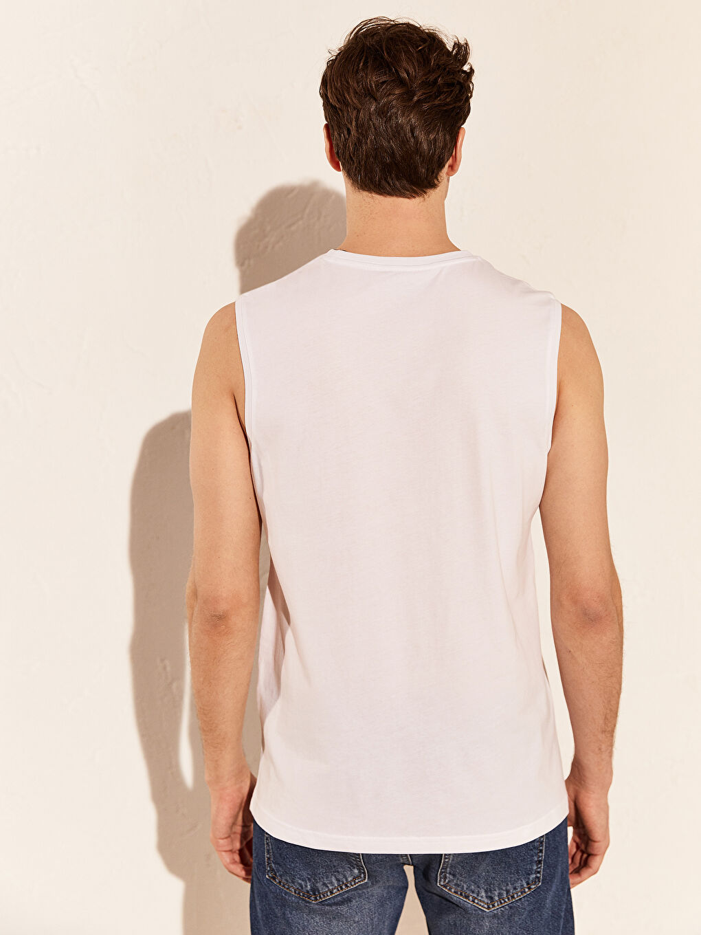 Beyaz Bisiklet Yaka Baskılı Pamuklu Erkek Kolsuz Tişört-2