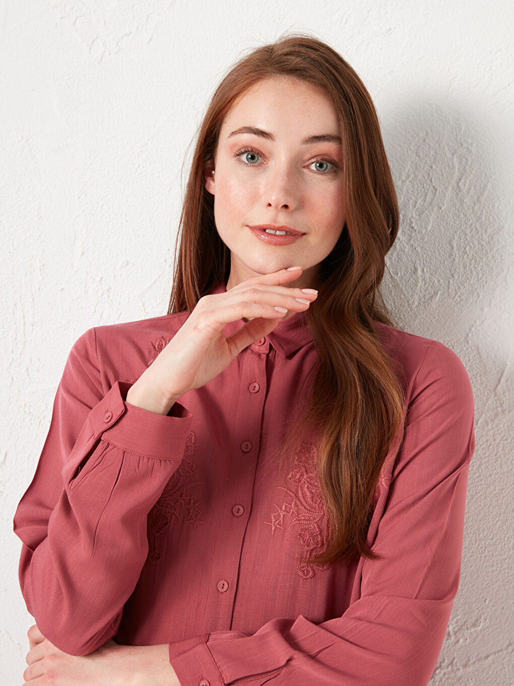 Pembe İşlemeli Viskon Kadın Gömlek Tunik-2