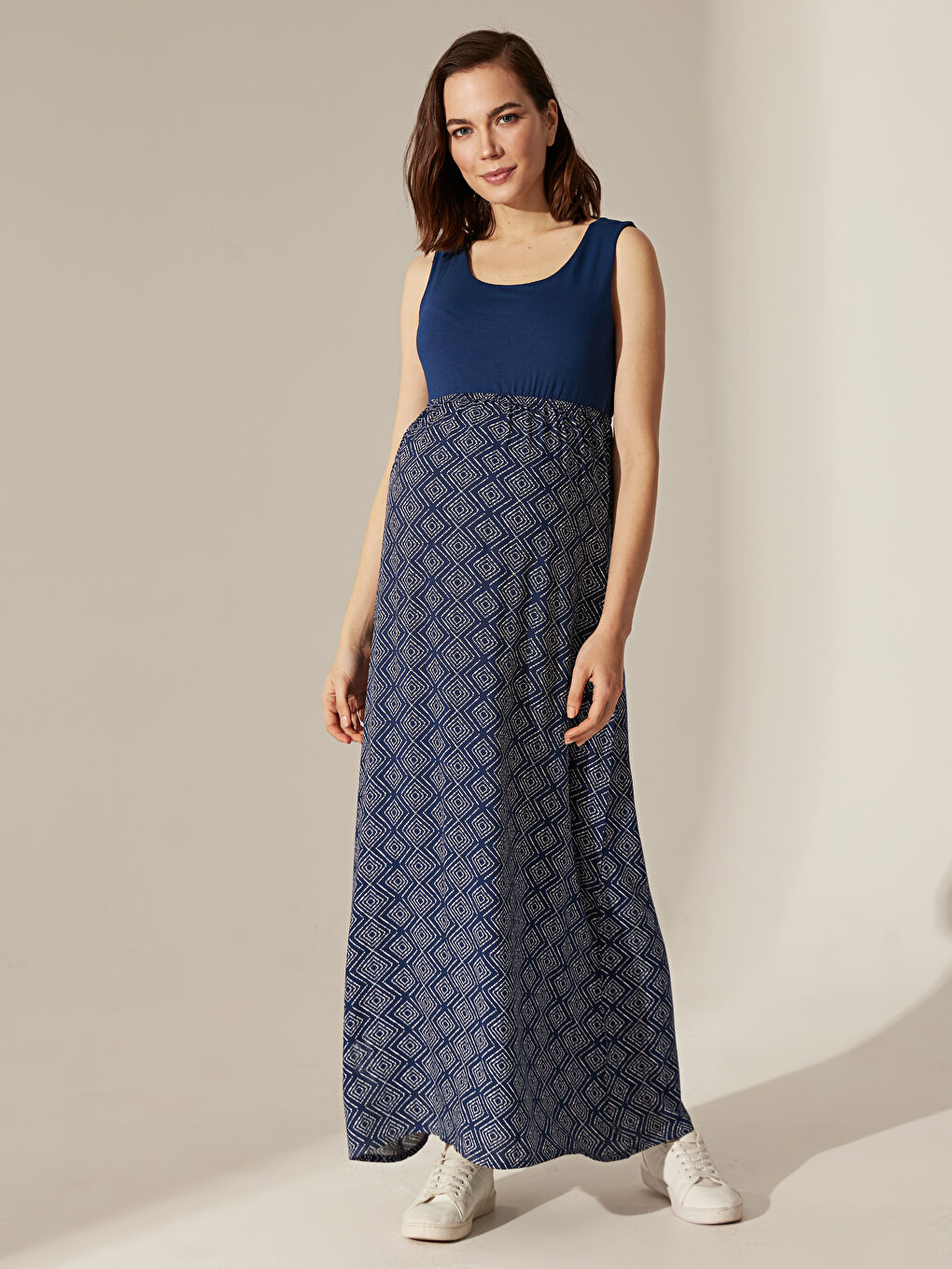 LCWAIKIKI Maternity Figured Maternity Maxi Dress -0SM294Z8-LSJ
