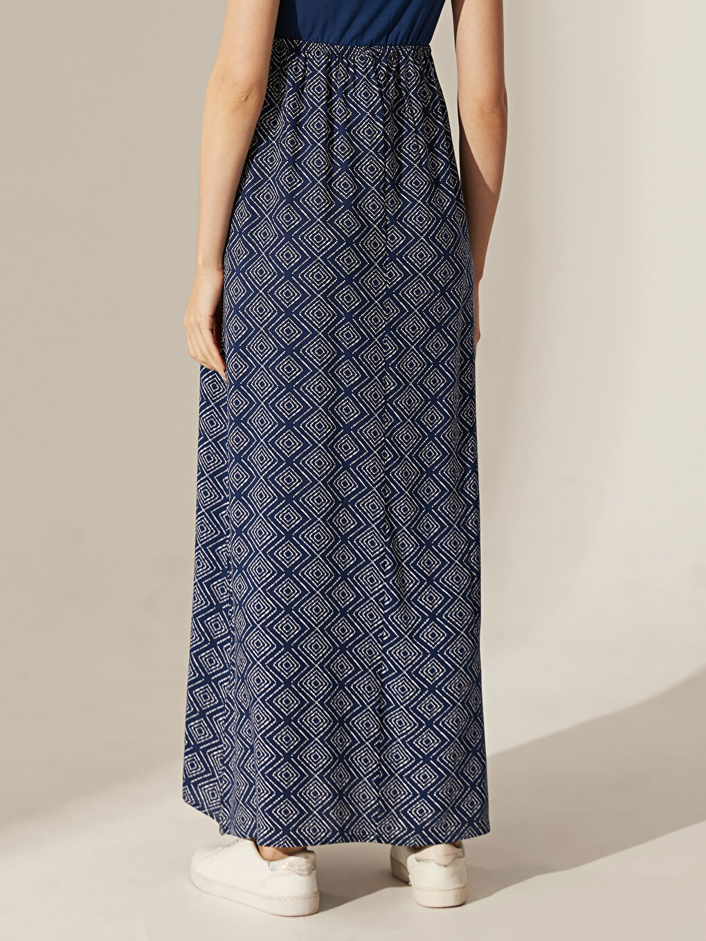 LCWAIKIKI Maternity Figured Maternity Maxi Dress -0SM294Z8-LSJ