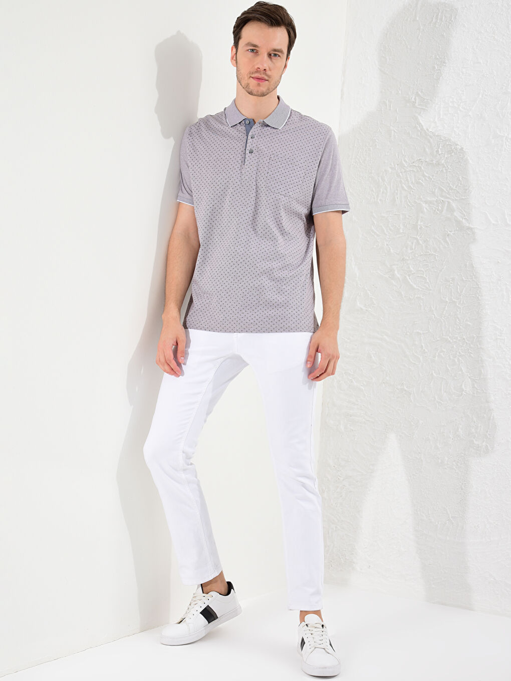 Bej Polo Yaka Desenli Kısa Kollu Tişört-2