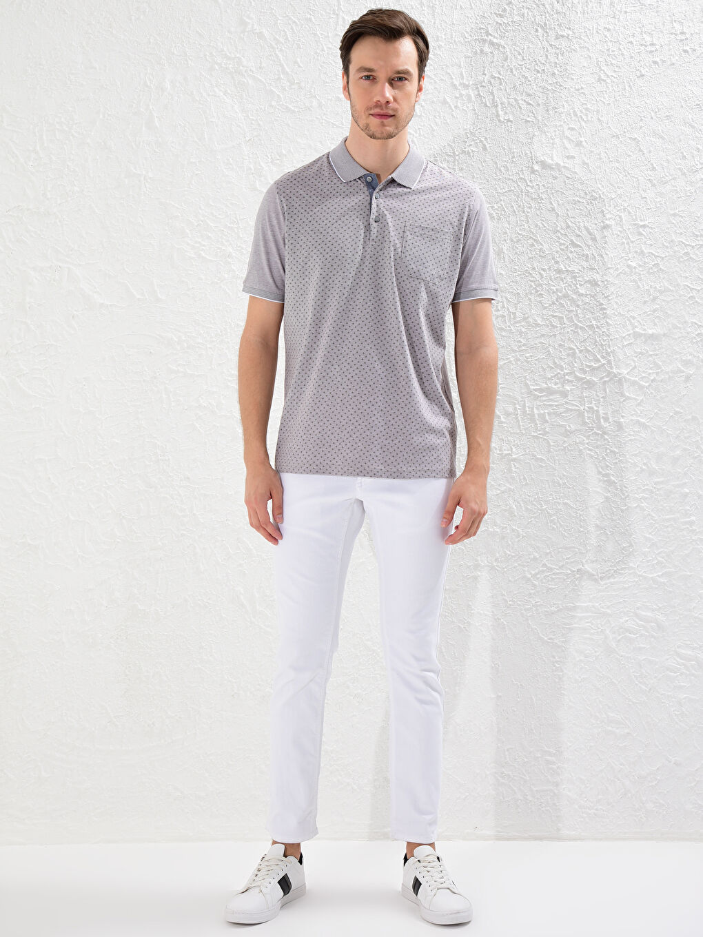 Bej Polo Yaka Desenli Kısa Kollu Tişört-3