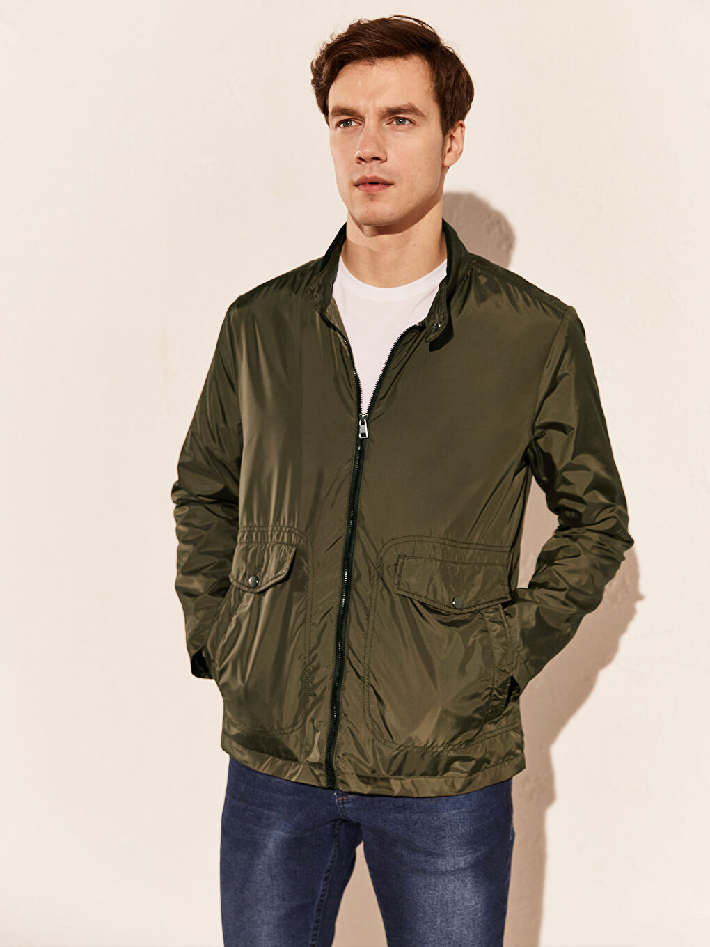 Haki Standart Kalıp Dik Yaka İnce Erkek Mont