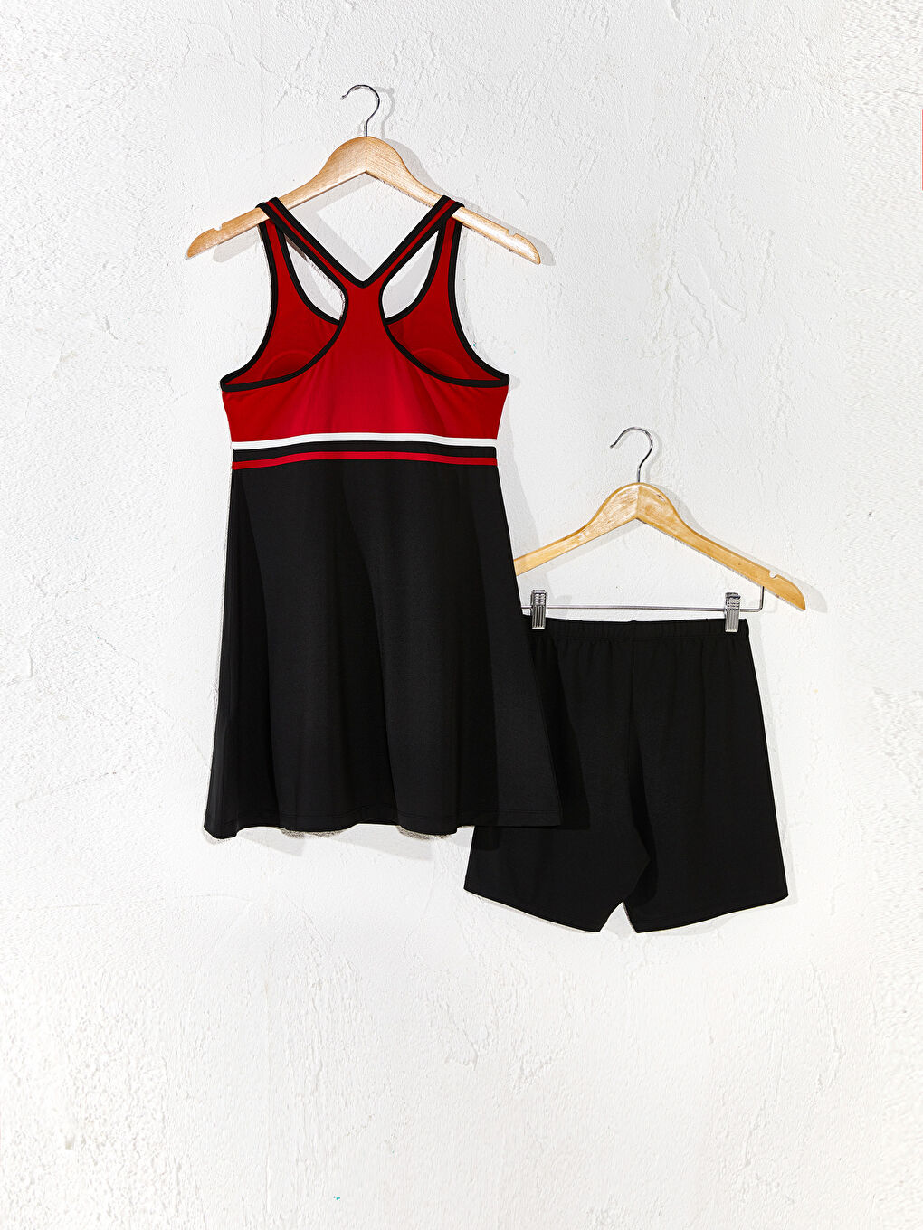 Siyah U Yaka Renk Bloklu Kadın Tesettür Mayo-1