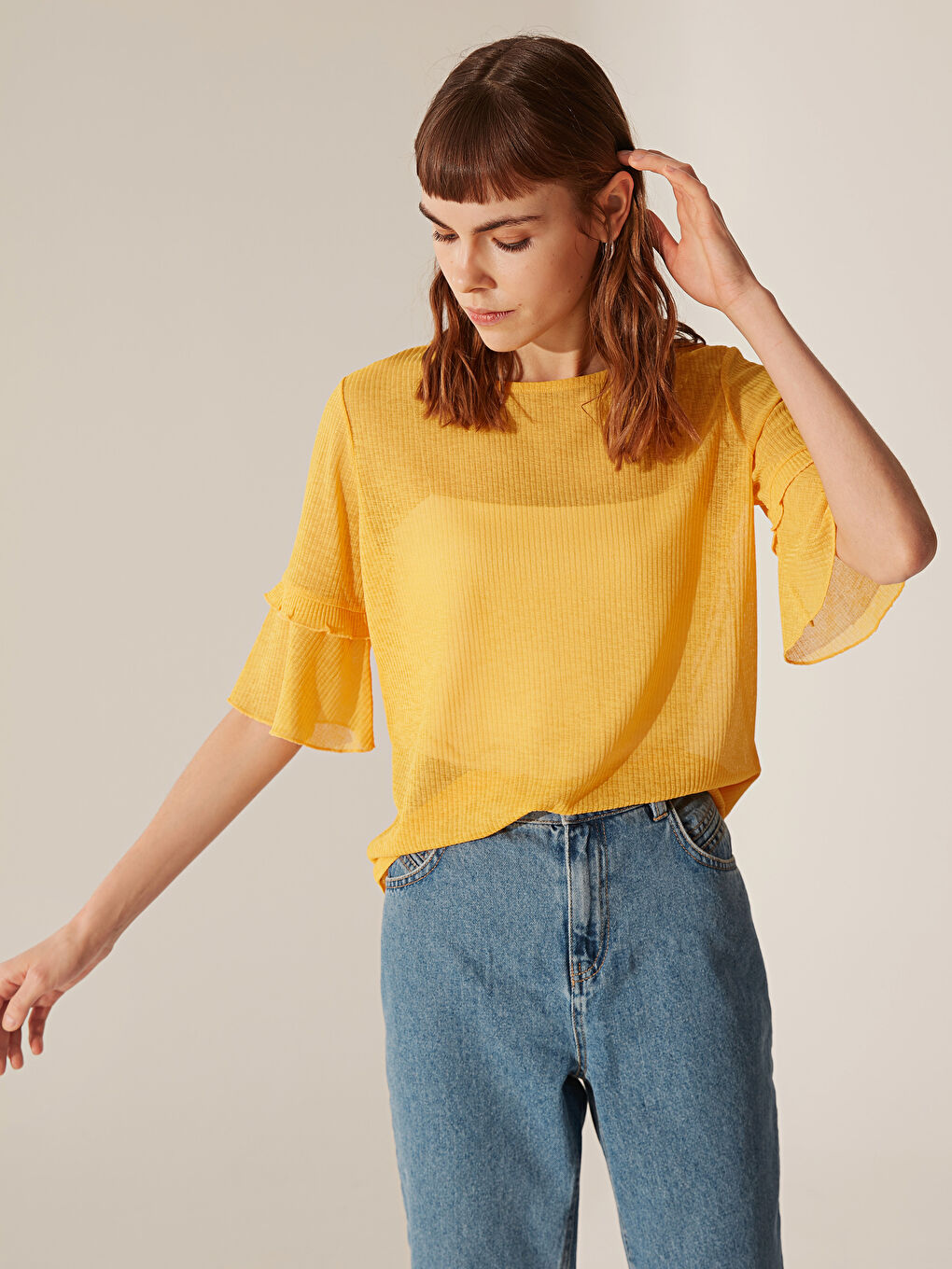Woman YELLOW T-Shirt