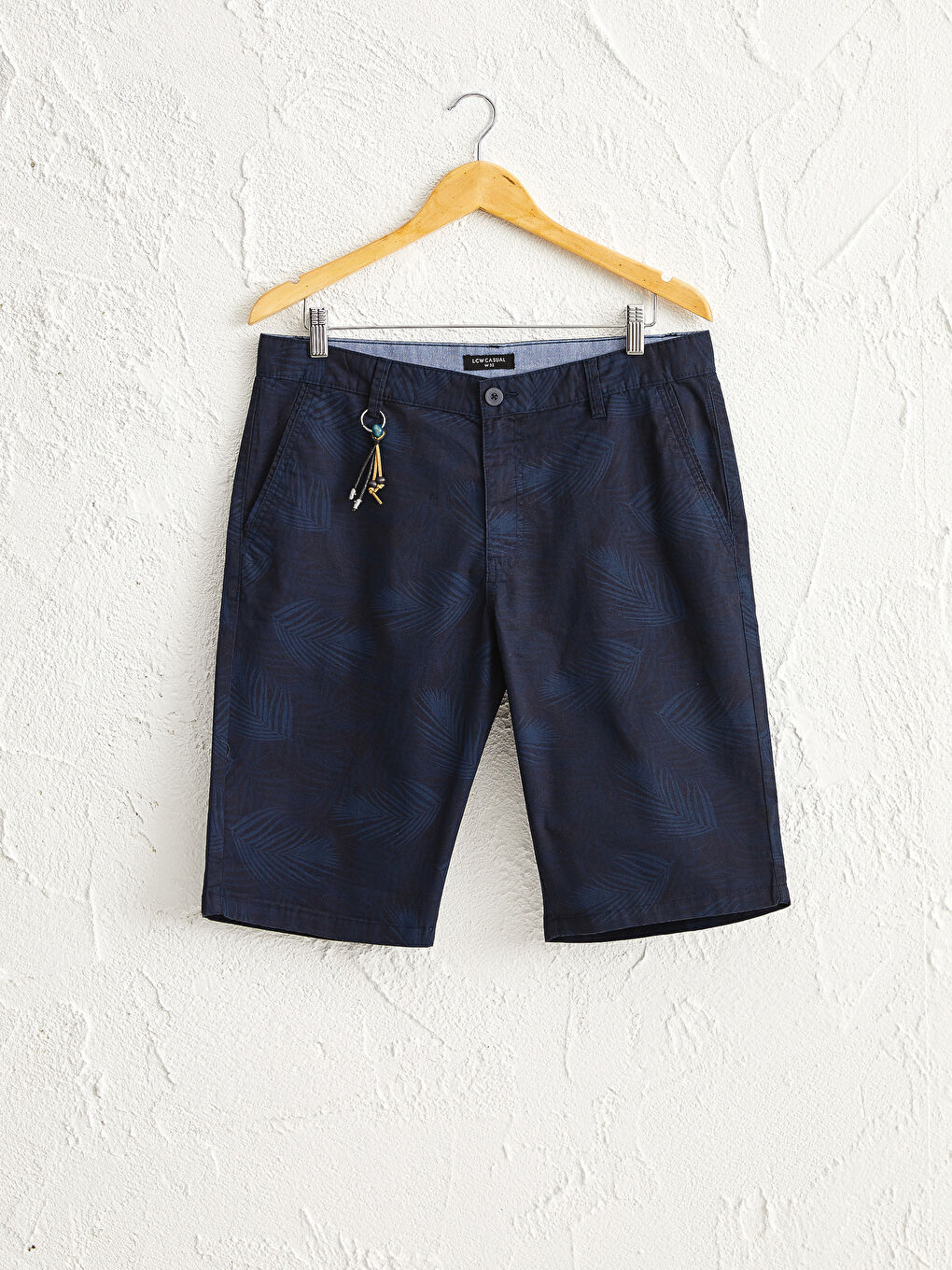 شورت برمودا بقماش جباردين بقصة رفيعة