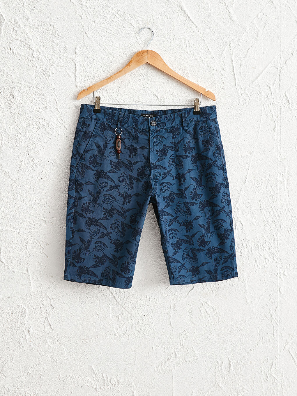 شورت برمودا بقماش جباردين بقصة رفيعة