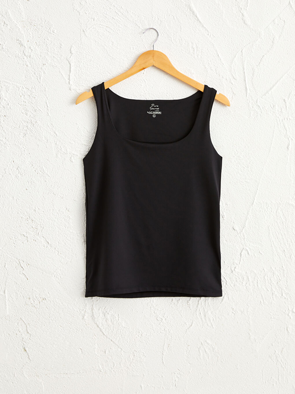 Siyah U Yaka Kadın Atlet-1