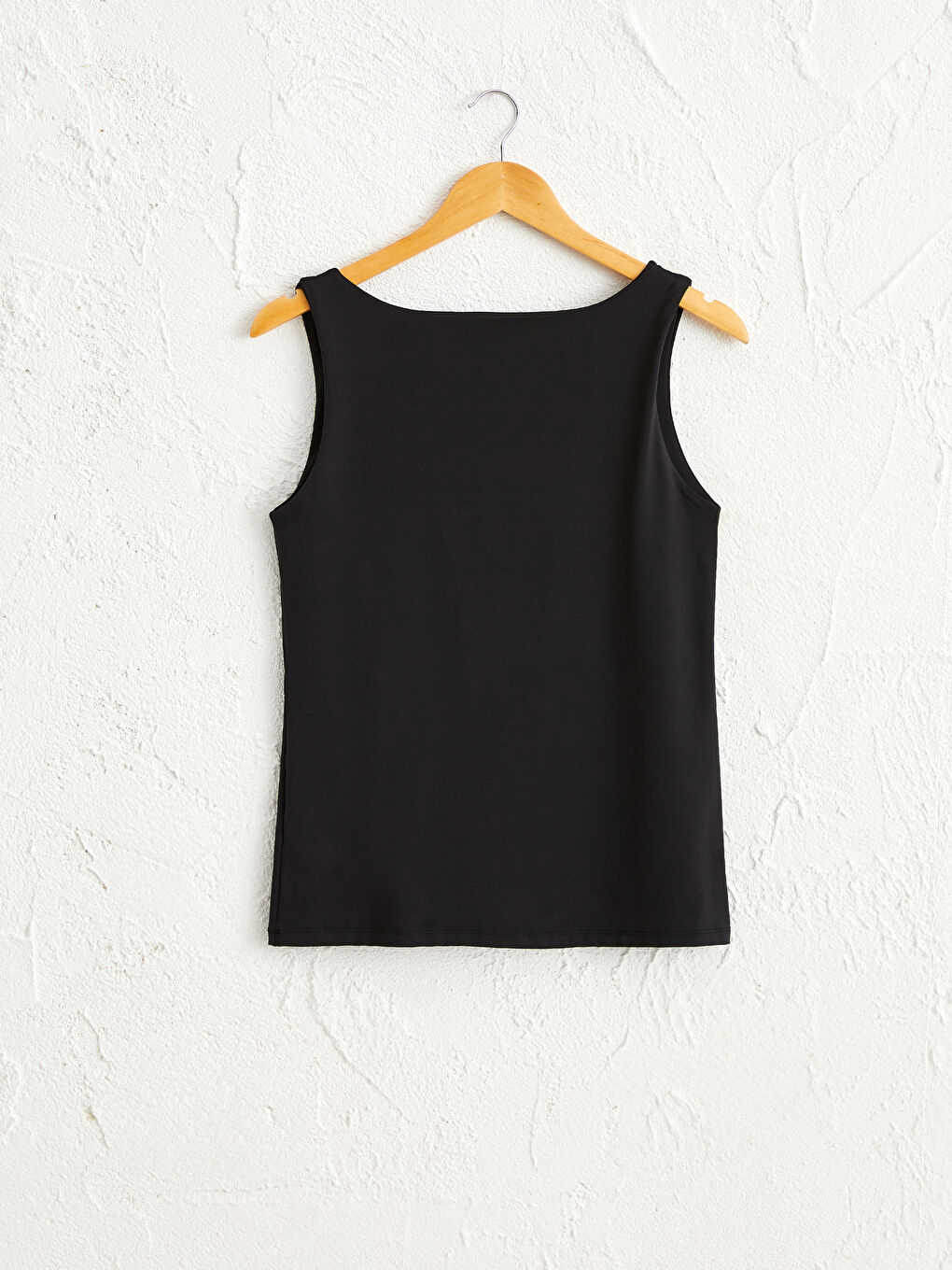 Siyah U Yaka Kadın Atlet-2