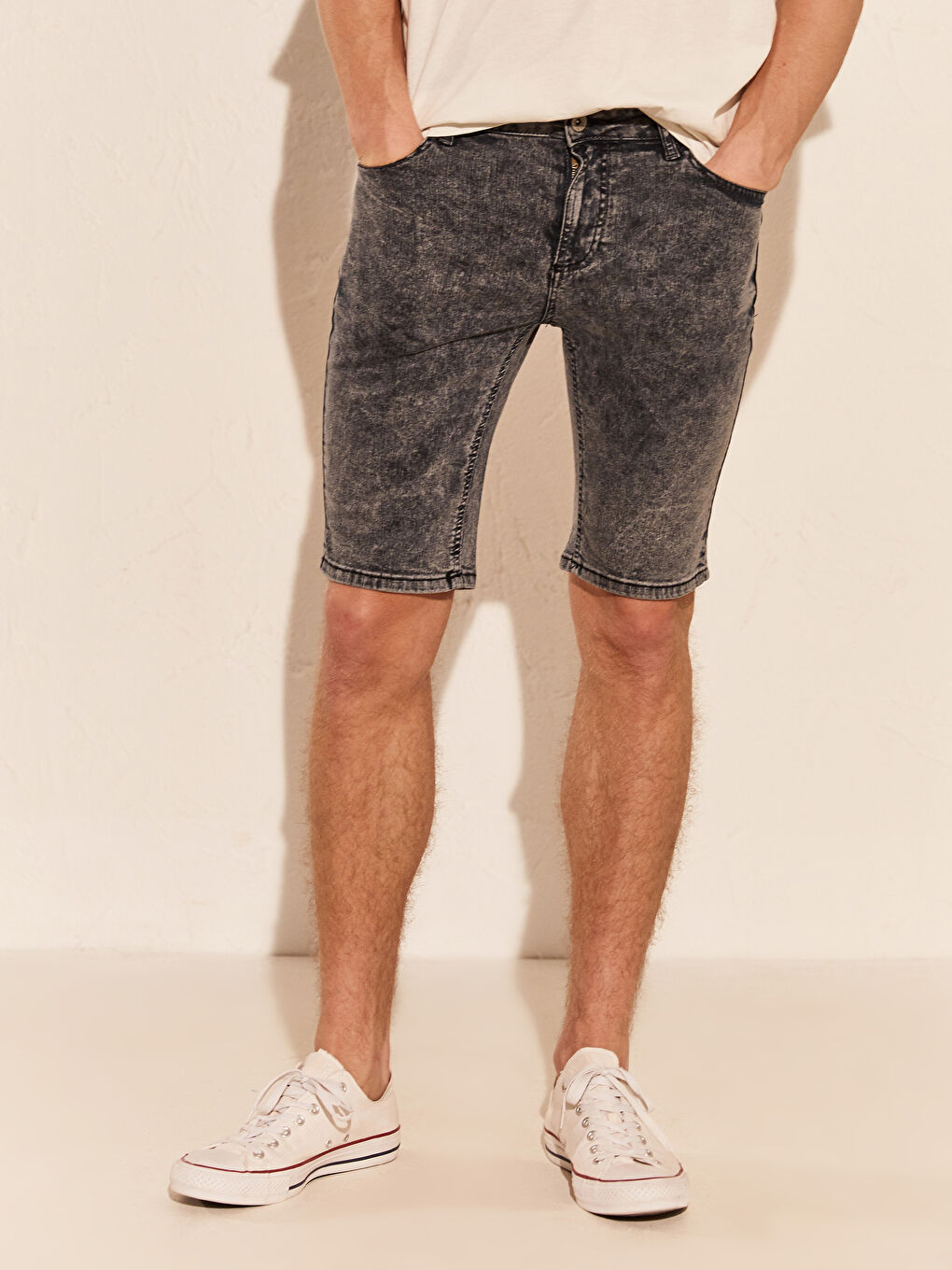 شورت دينيم سكيني فيت للرجال-2