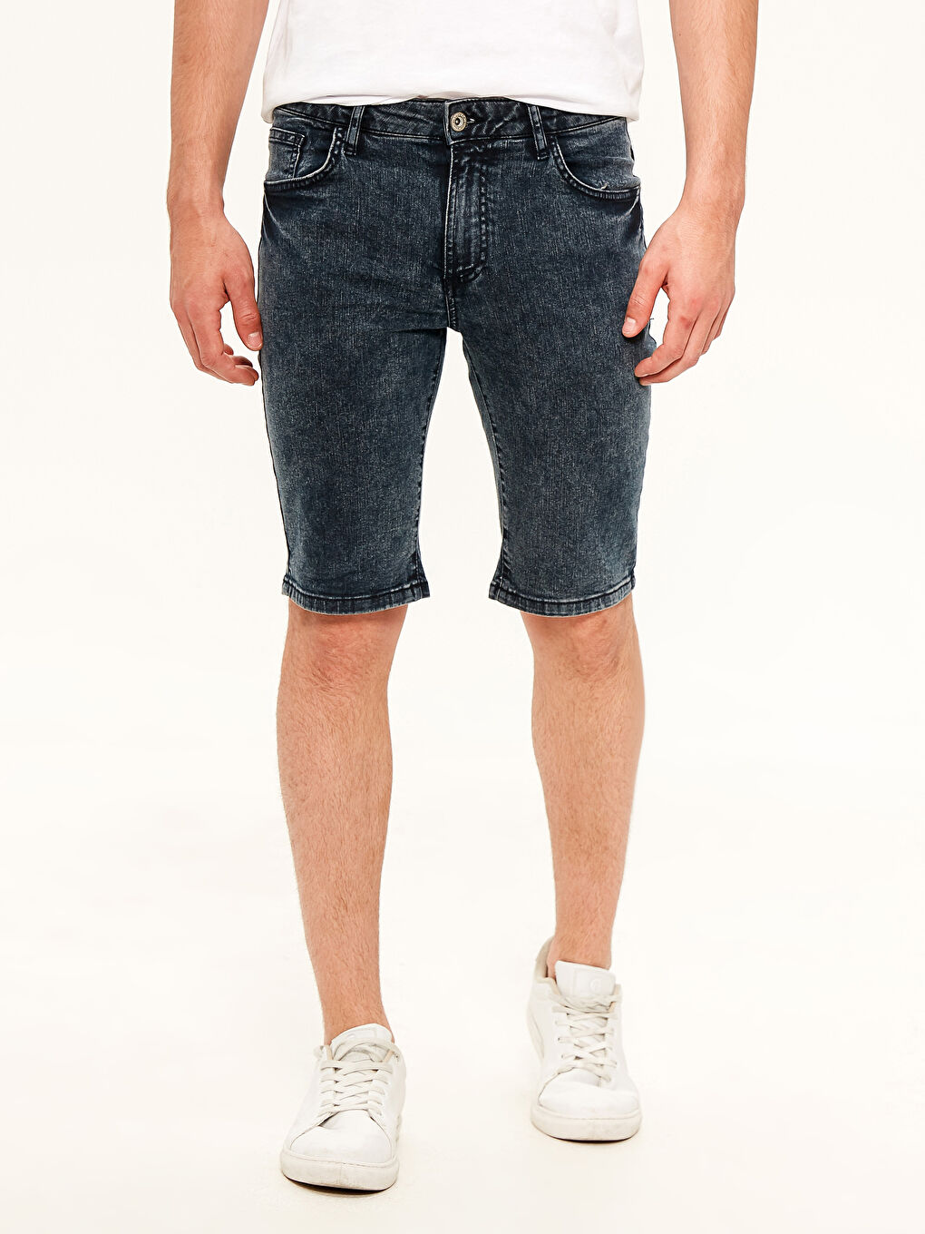 شورت دينيم سكيني فيت للرجال-3