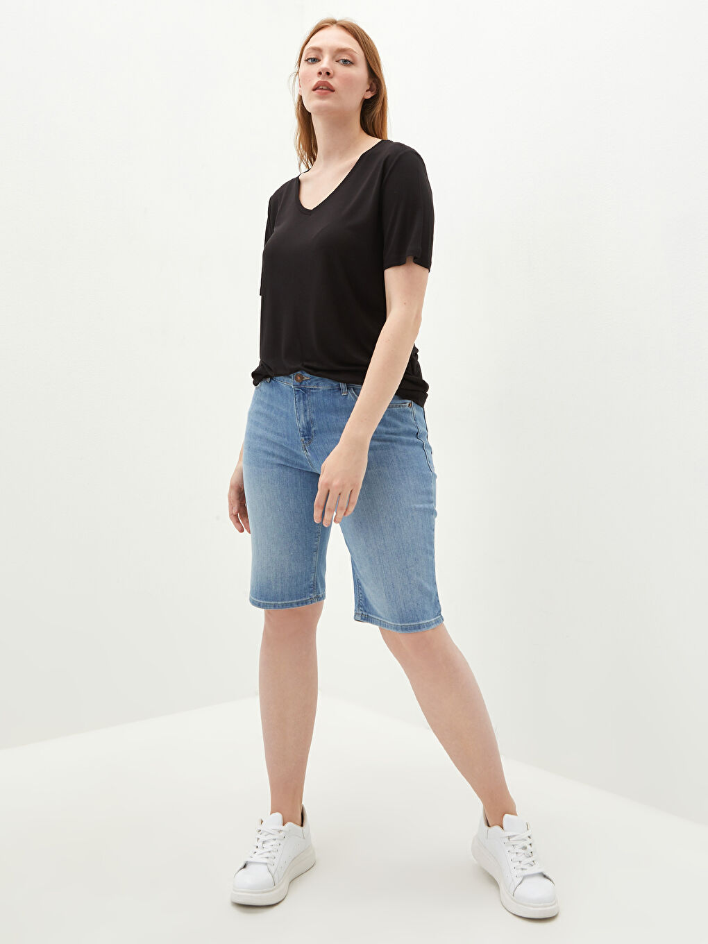 İndigo Kadın Jean Şort