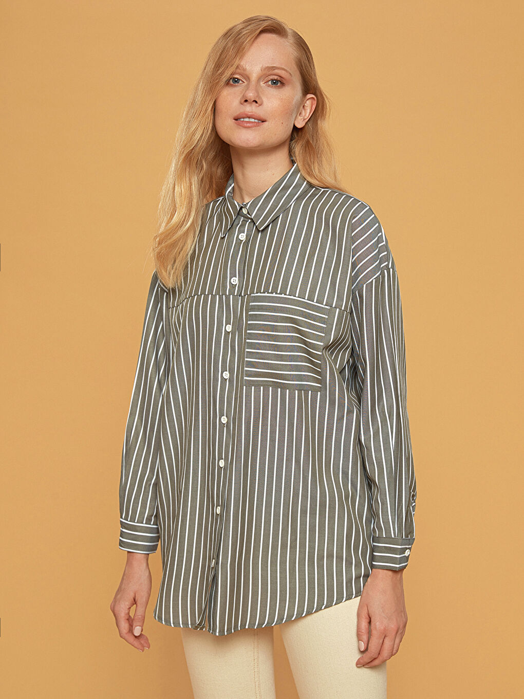 Tunique Oversize à Col Chemise et Manches Longues pour Femmes
