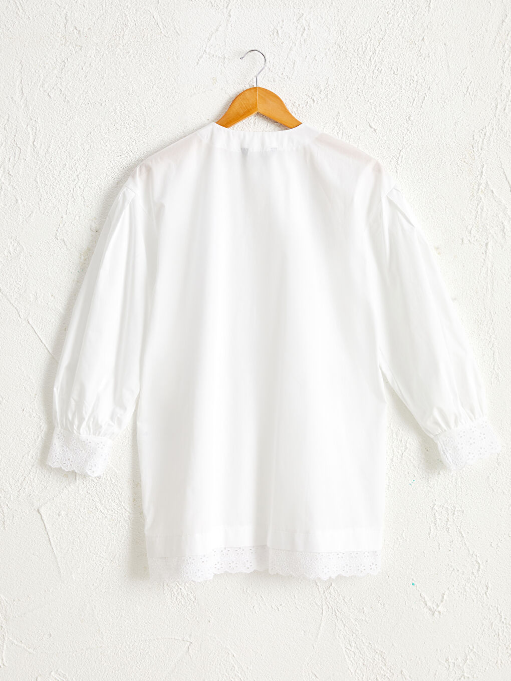 Beyaz Dantel Detaylı Poplin Tunik-1