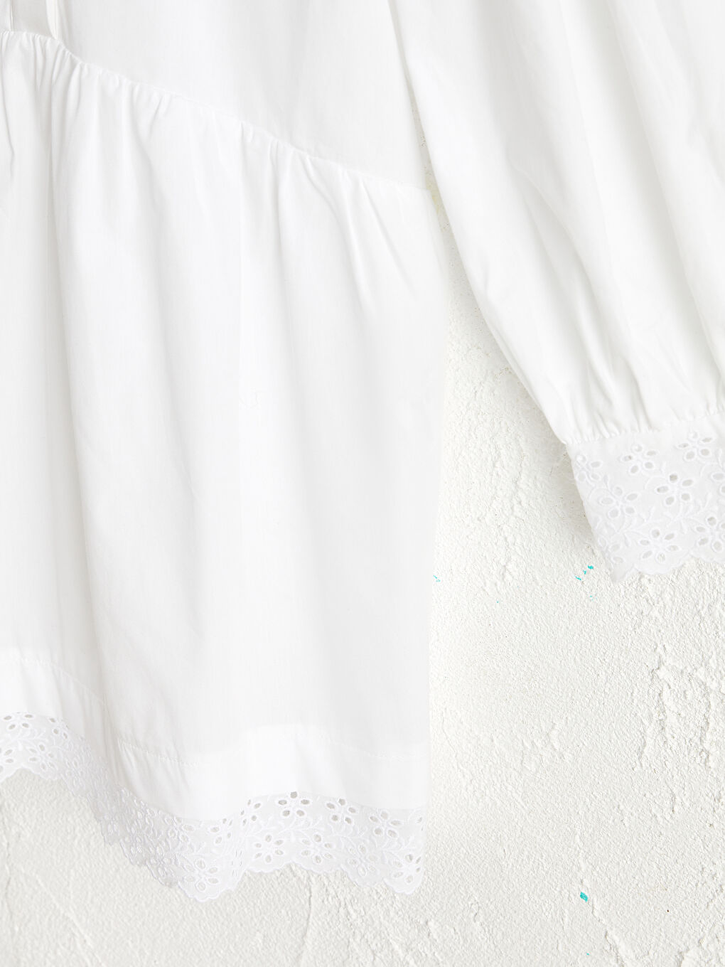 Beyaz Dantel Detaylı Poplin Tunik-2