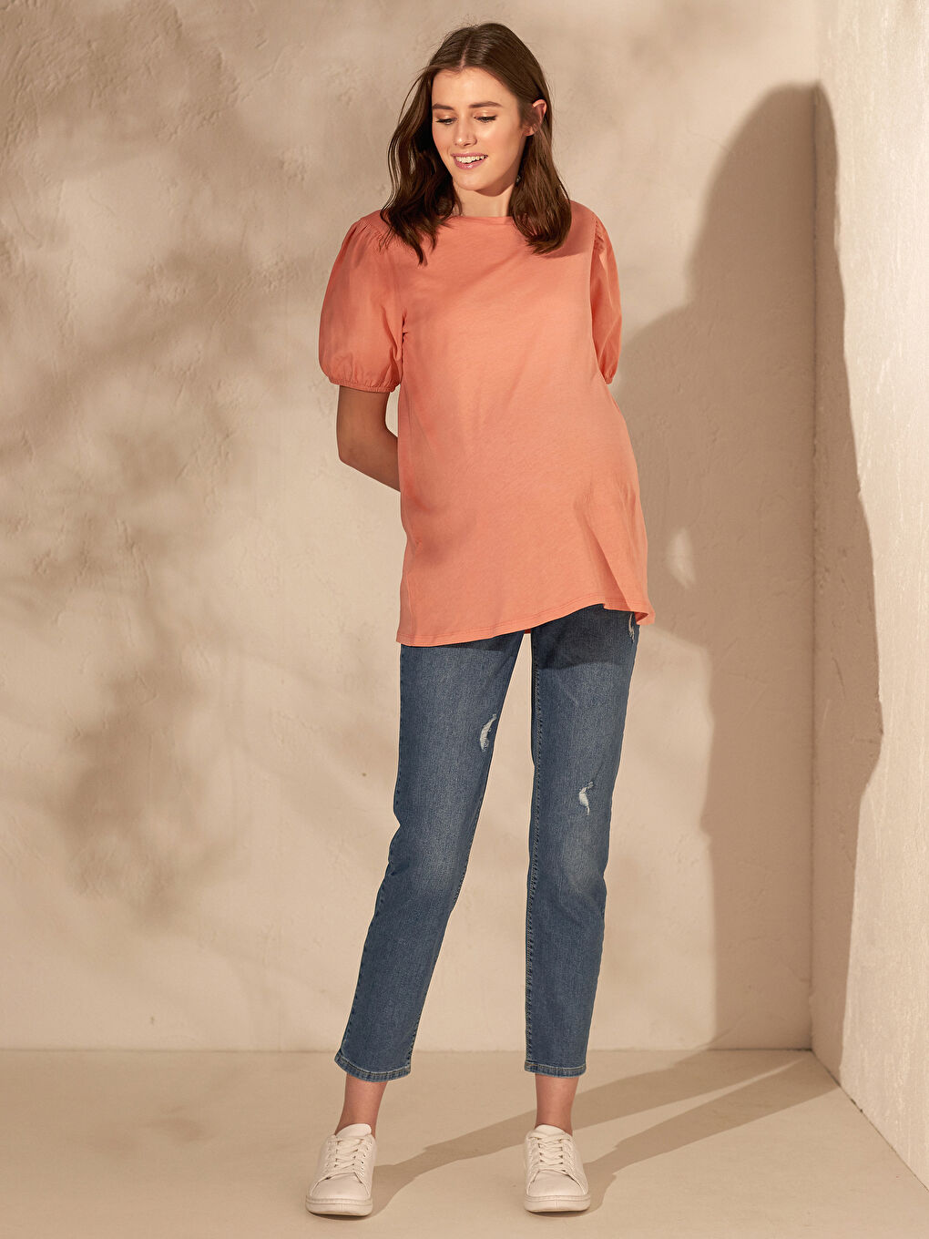 T-shirt de maternité à manches courtes et col rond-3