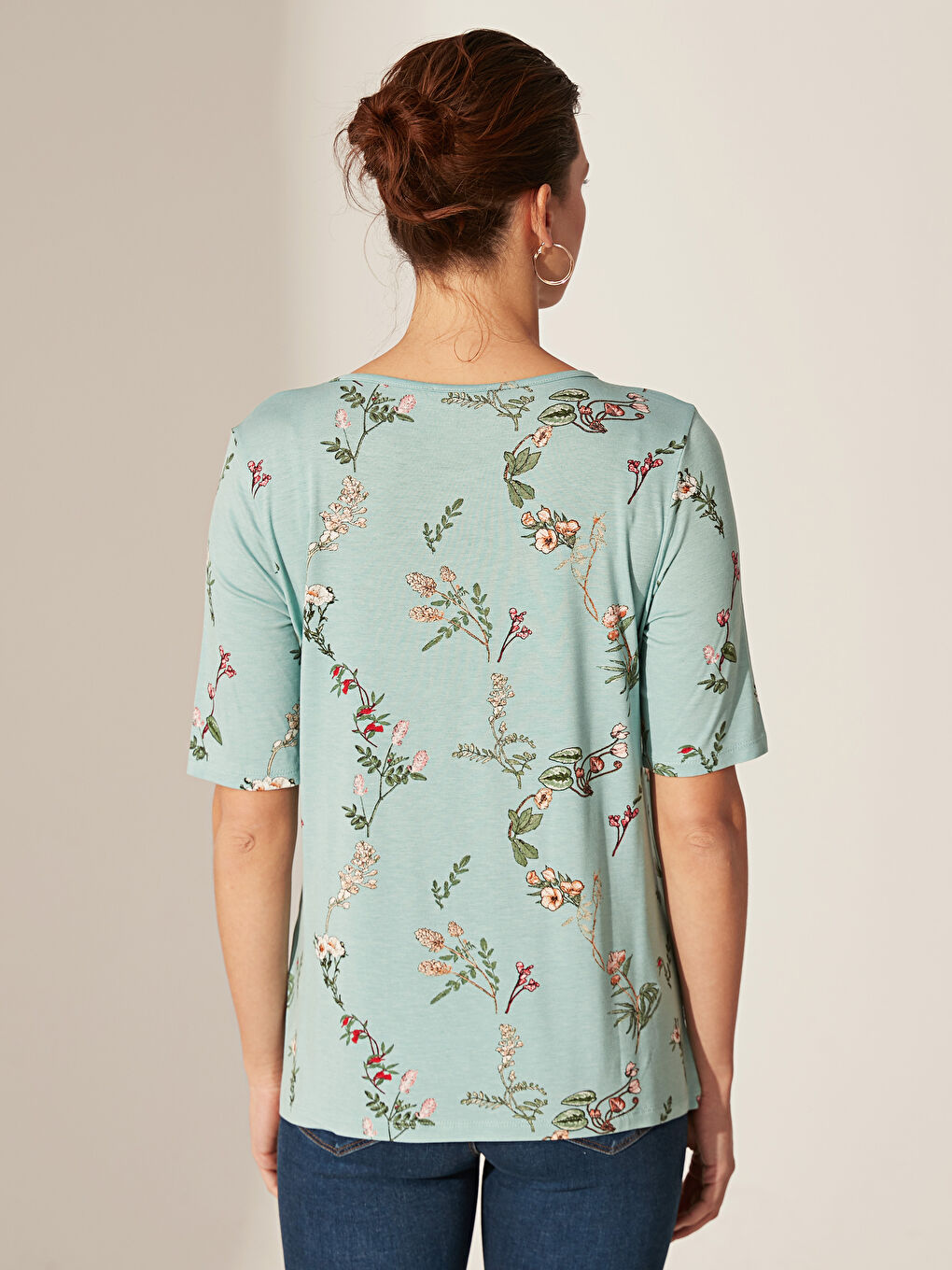 Yeşil Bisiklet Yaka Kısa Kollu Kadın Tişört-2