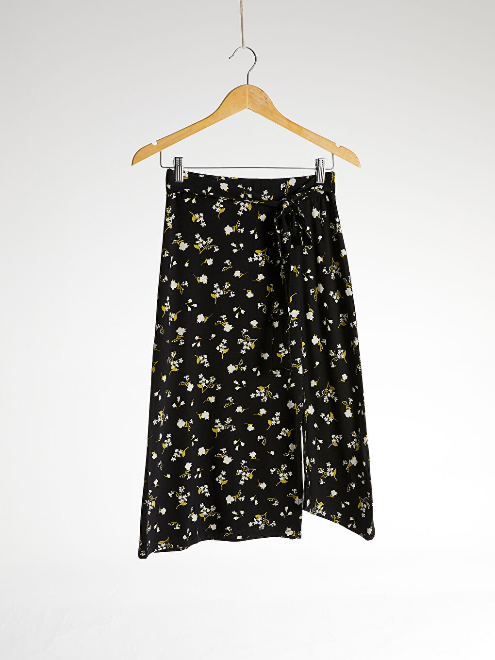 تنورة نسائية قطن ممشط بقصة ضيقة