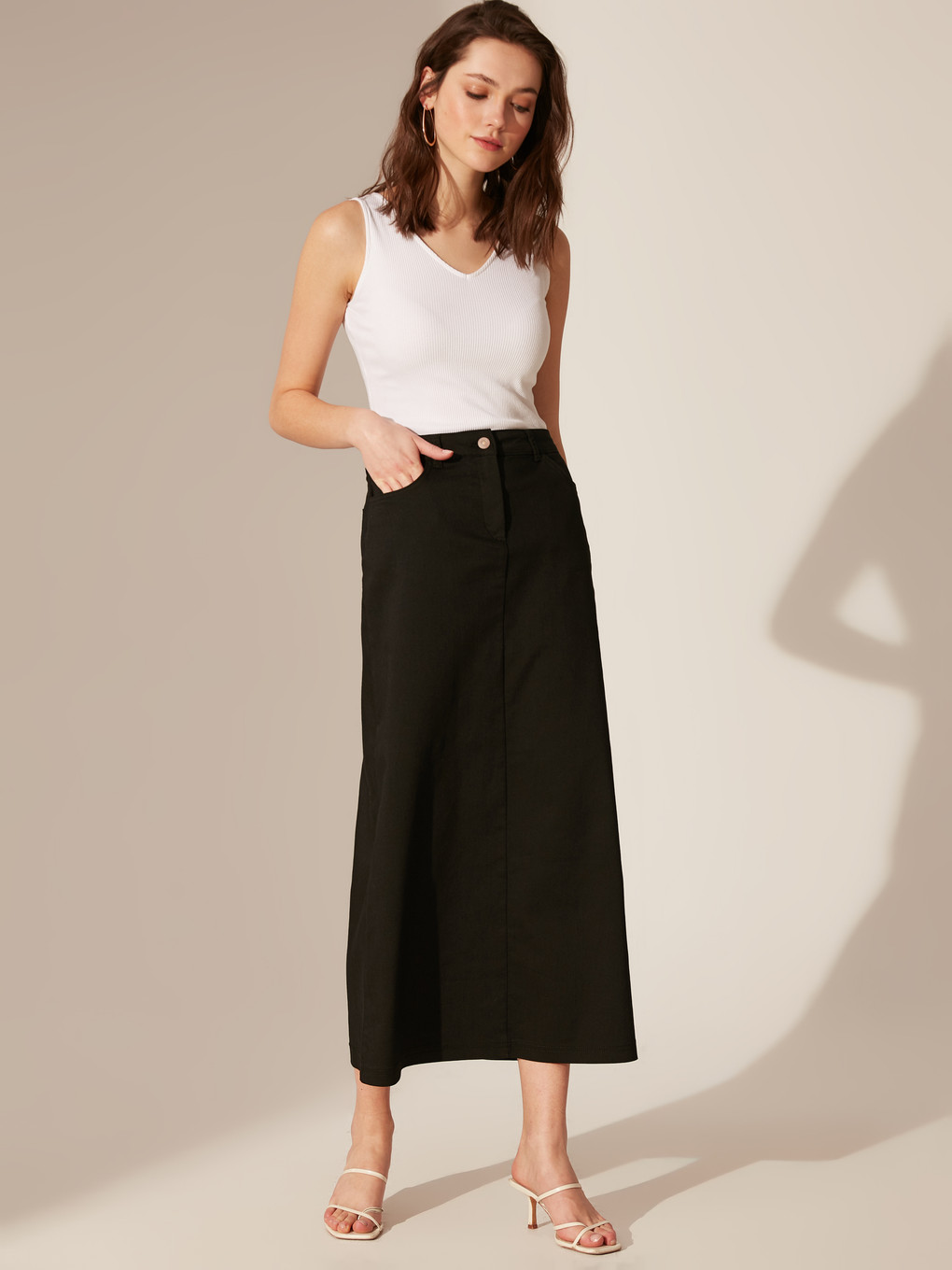 Siyah Standart Fit Gabardin Kadın Etek