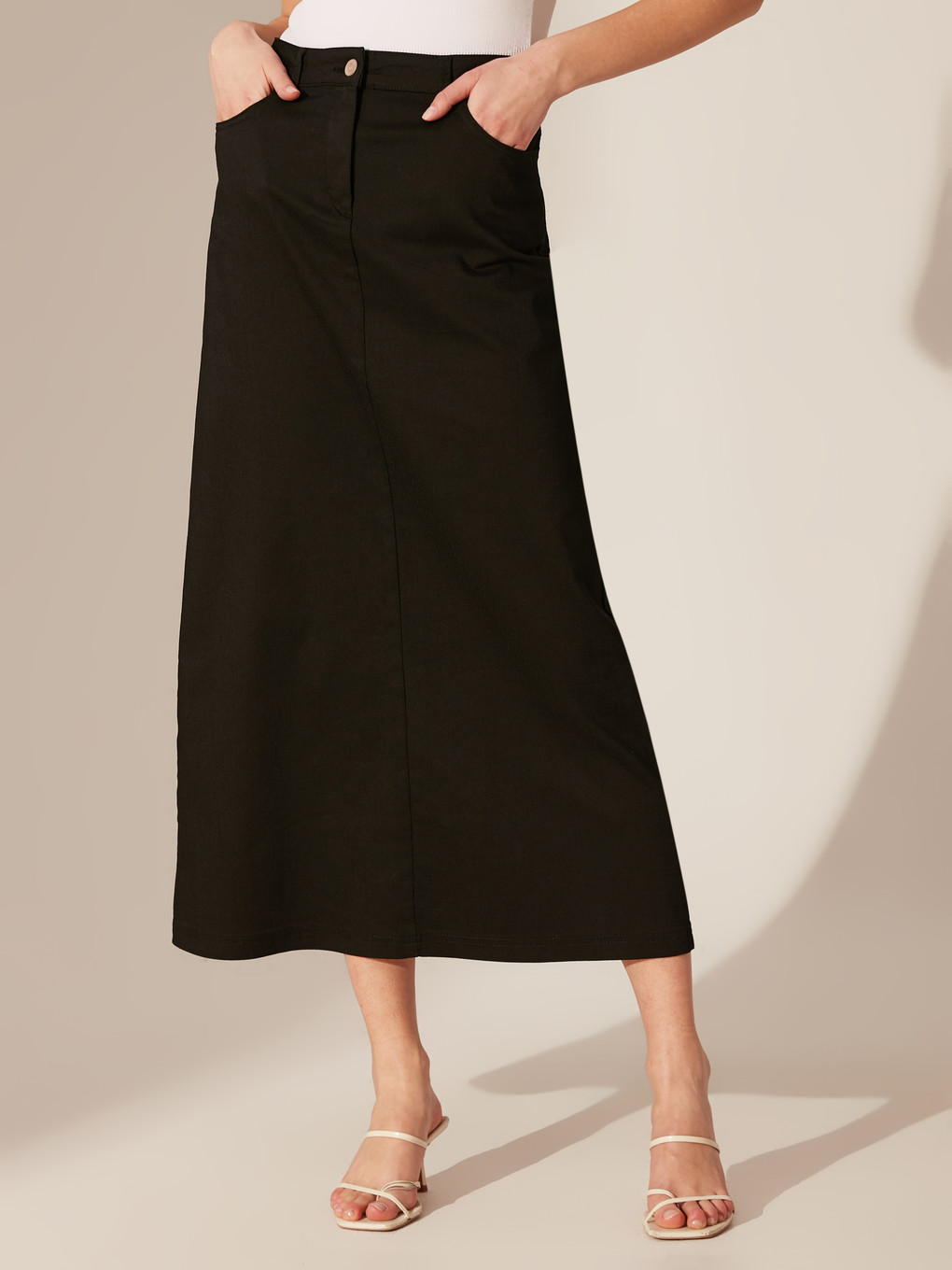 Siyah Standart Fit Gabardin Kadın Etek-2