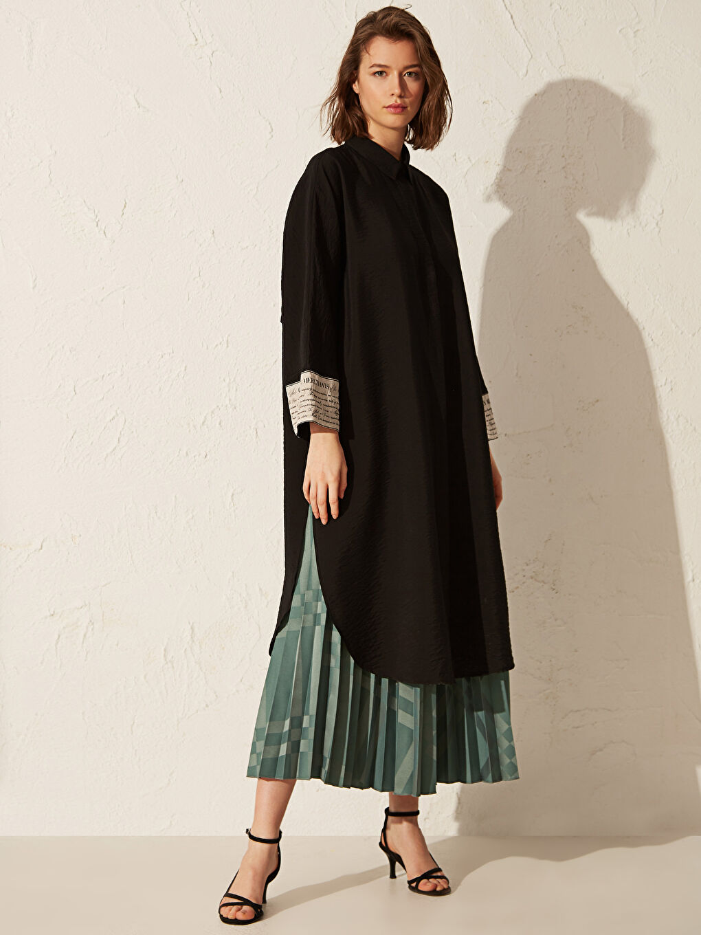 Yeşil Kendinden Desenli Uzun Pileli Etek-3