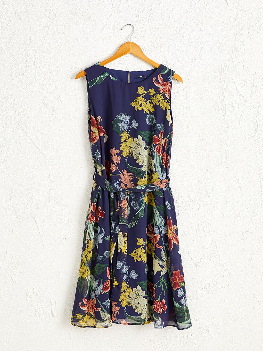 Lacivert Kuşaklı Çiçek Desenli Şifon Elbise